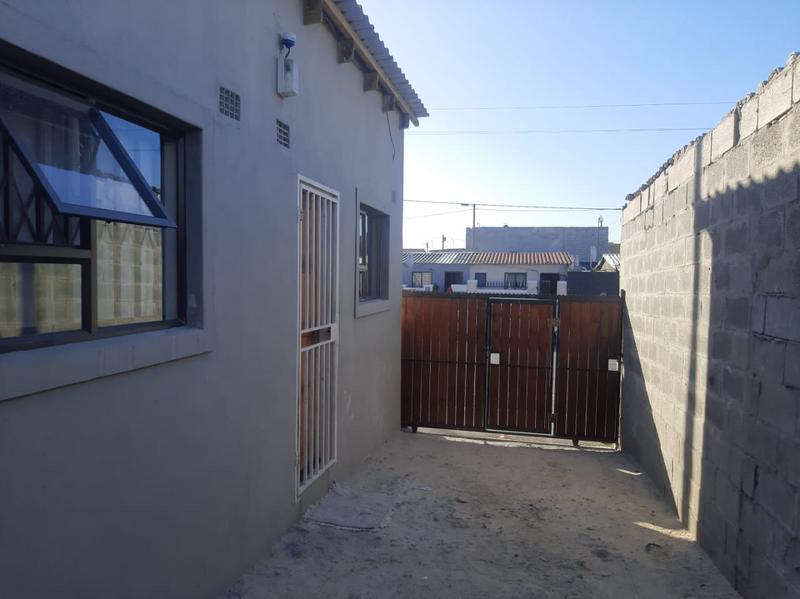 4 Bedroom Property for Sale in Delft Western Cape